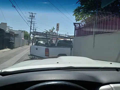 Manny's Auto Repair in Los Angeles