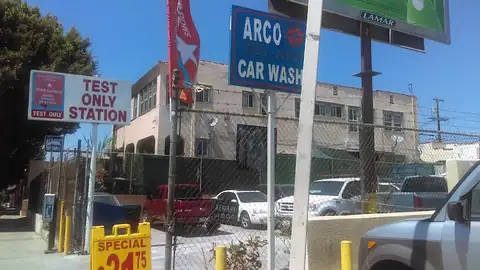 Omar's Auto Repair in Los Angeles