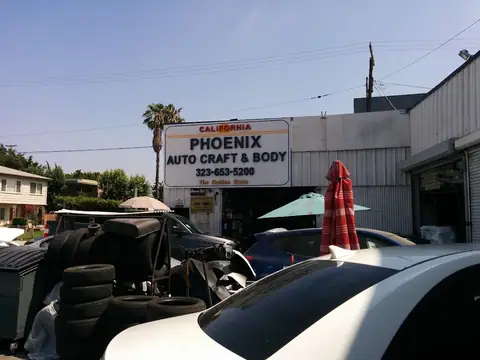 Phoenix Auto Body in Los Angeles