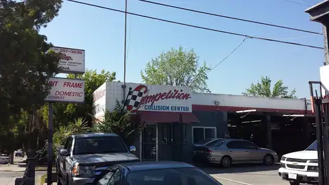 Rick's Auto Body & Paint in Los Angeles