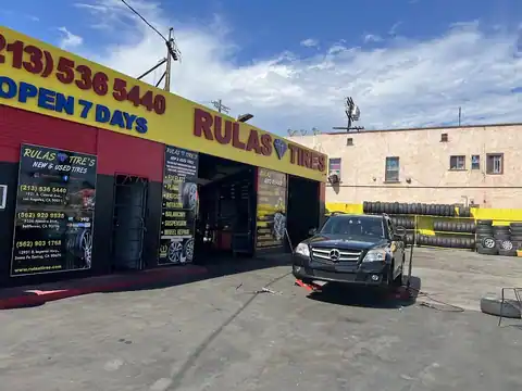 Rulas Tires 2 Auto Service in Los Angeles
