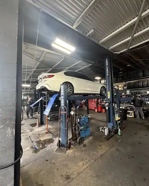 S & M Apollo Muffler And Tires in Los Angeles