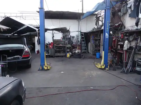 T I Auto Repair in Los Angeles