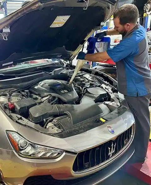 Valor Automotive Mobile Mechanic in Los Angeles