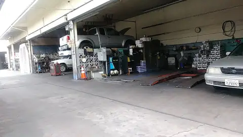 Victory Auto Service in Los Angeles