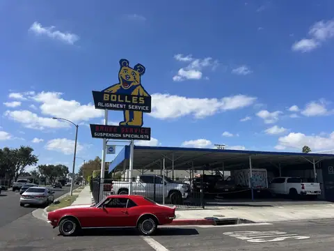 Bolles Alignment Inc in Lynwood