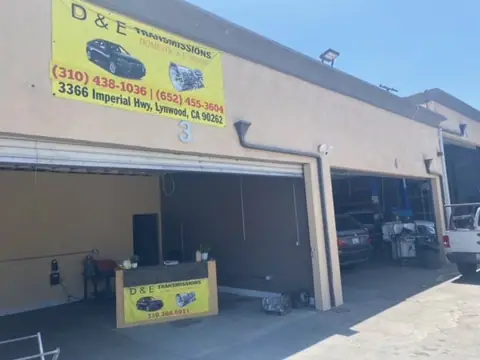 D & E Transmissions in Lynwood