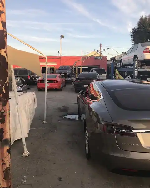 ER Body Shop in Lynwood