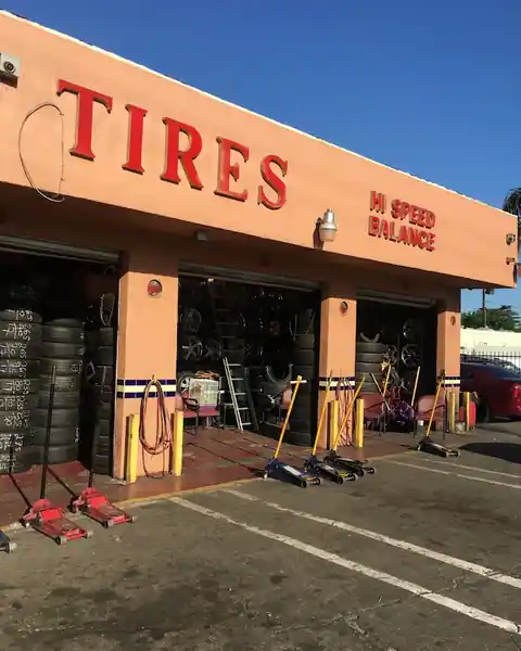Vegas Tires in Lynwood