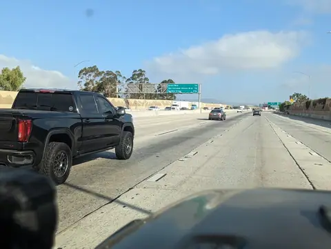 Dirt Direct Offroad in Mission Hills