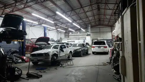 SK Auto Body (SK汽车钣金维修中心) SK 오토바디 in Monrovia
