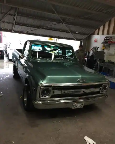 M&G body repair in Montebello