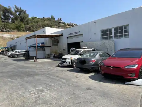 IMAX AUTO BODY SHOP INC. in Monterey Park
