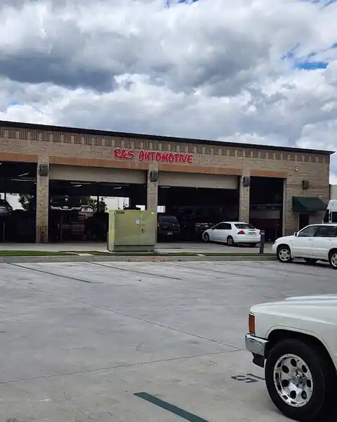 R&S Automotive in Newhall