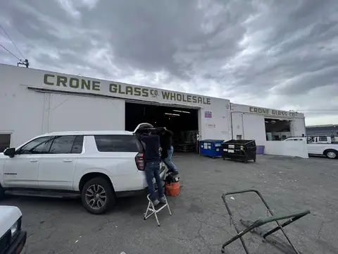 Auto Glass World in North Hills