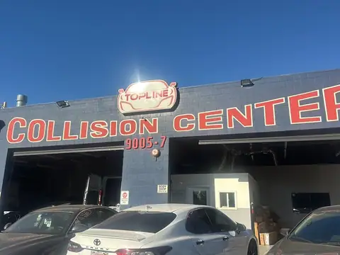 Topline Collision Center in North Hills