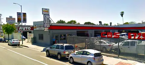 CBS Auto Body Shop in North Hollywood