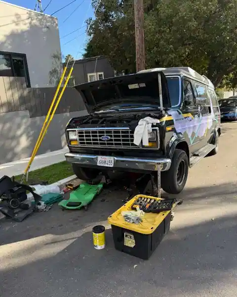 GoldDen Mechanic 911 in North Hollywood
