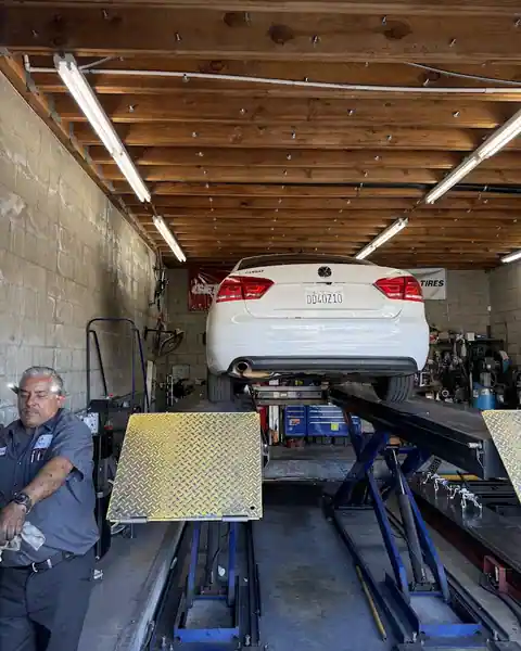 Green's Auto Center in North Hollywood