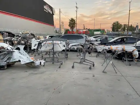 Hollywood Auto Center, Inc. in North Hollywood