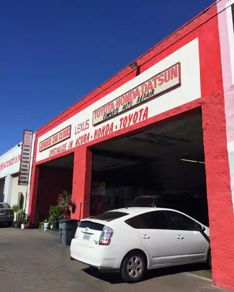 Japanese Car Clinic in North Hollywood