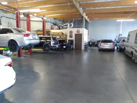 Top Notch Automotive LLC in North Palm Springs
