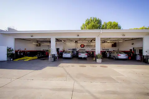 Automotive Instincts Located in Northridge in Northridge