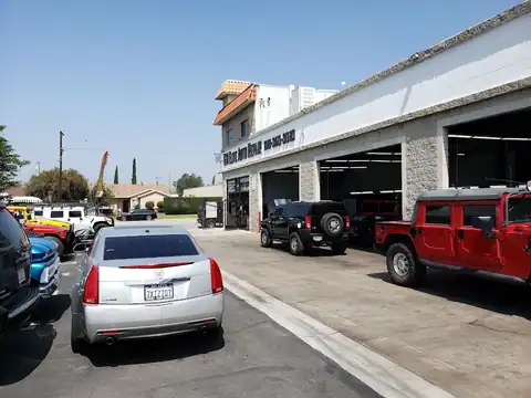 GM Elite Auto Repair in Northridge