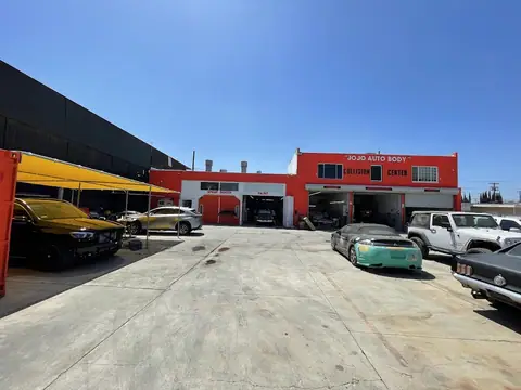 JoJo Auto Body in Northridge