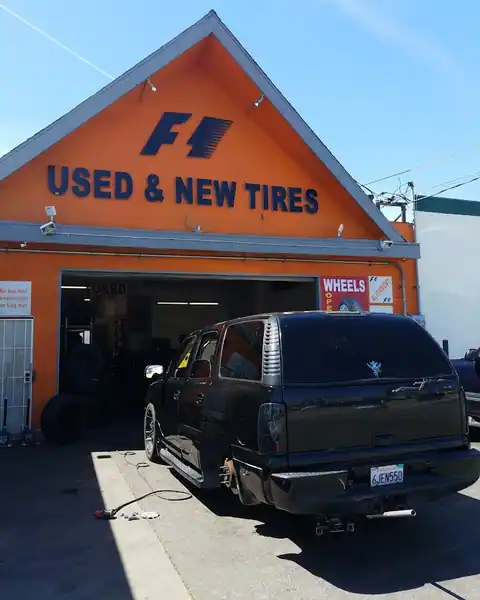 Lindley Tires in Northridge