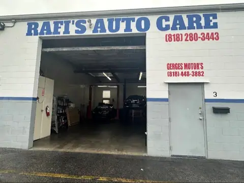 Rafi’s Auto Care in Northridge