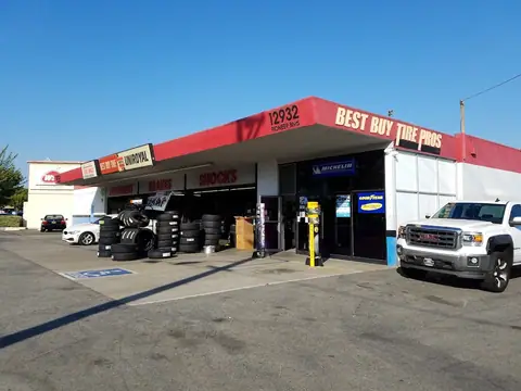 Best Buy Tire Centers in Norwalk