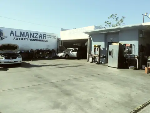 Almanzar Auto & Transmission in Pacoima