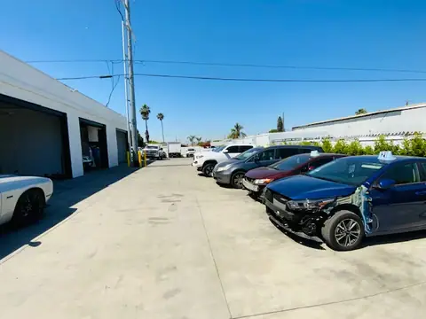 Diego's Collision Center in Pacoima
