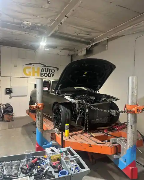 GH Auto Body in Pacoima