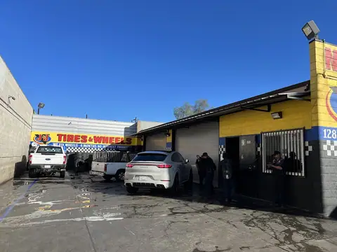J & J Tires & Wheels INC in Pacoima