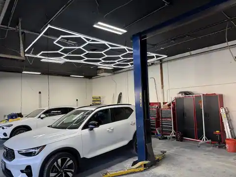 PRIME MOTORS & COLLISION CENTER in Pacoima