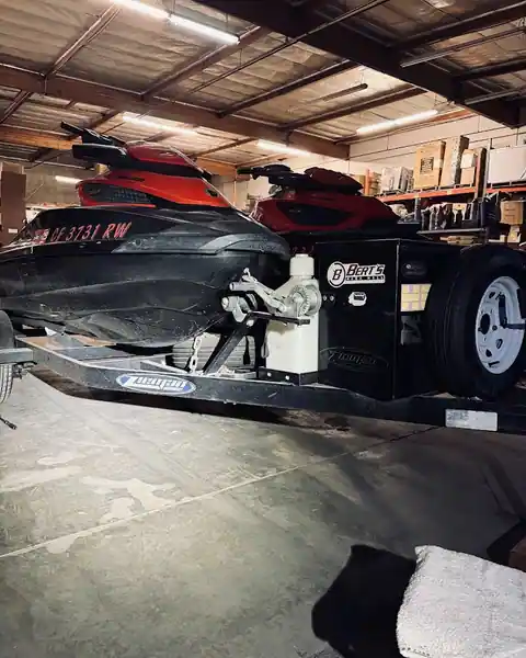 Rocket Repair Nationwide - Truck, Trailer & RV Repair Shop in Pacoima