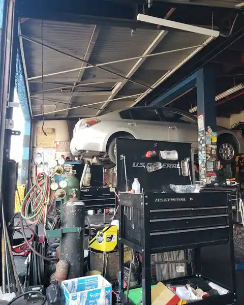 San Juan Transmission y Mecánica general in Pacoima