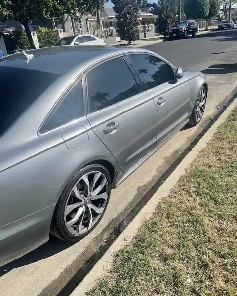 on point auto body in Pacoima