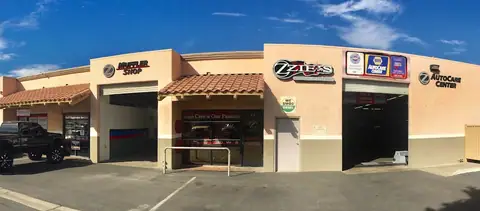Ozzie's Automotive Inc. in Palm Desert
