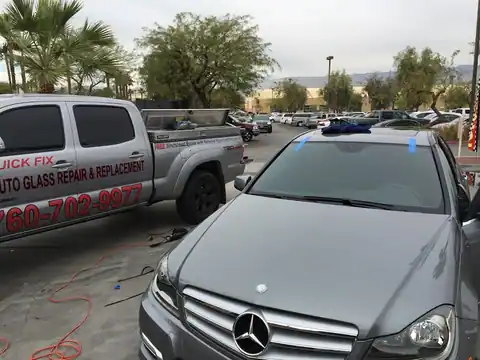 Quick Fix Auto Glass Repair & Replacement in Palm Desert