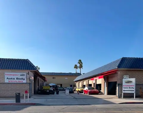 Velasquez Auto Body Specialist in Palm Desert