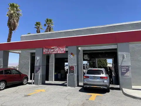 Airport Quick Lube in Palm Springs