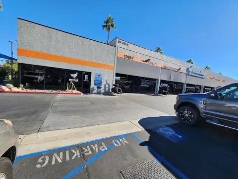 Palm Springs Motors Quick Lane Tire & Auto Center in Palm Springs