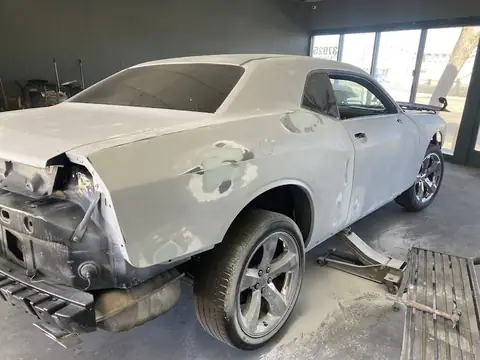 661 Auto Body Repair Shop in Palmdale