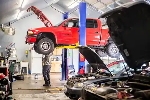 J & J Auto Repair in Palmdale