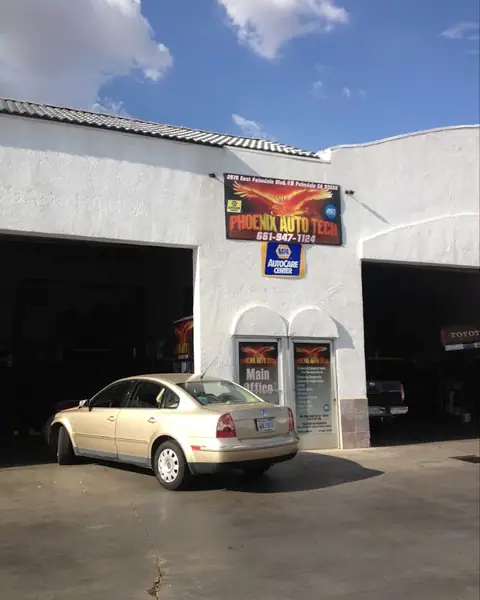 Phoenix Auto Tech in Palmdale