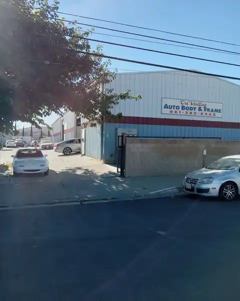 Tri-Valley Auto Body & Frame in Palmdale