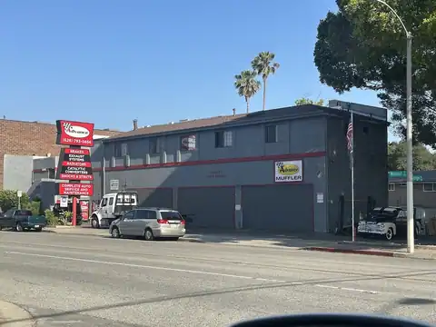 Advance Muffler & Auto in Pasadena
